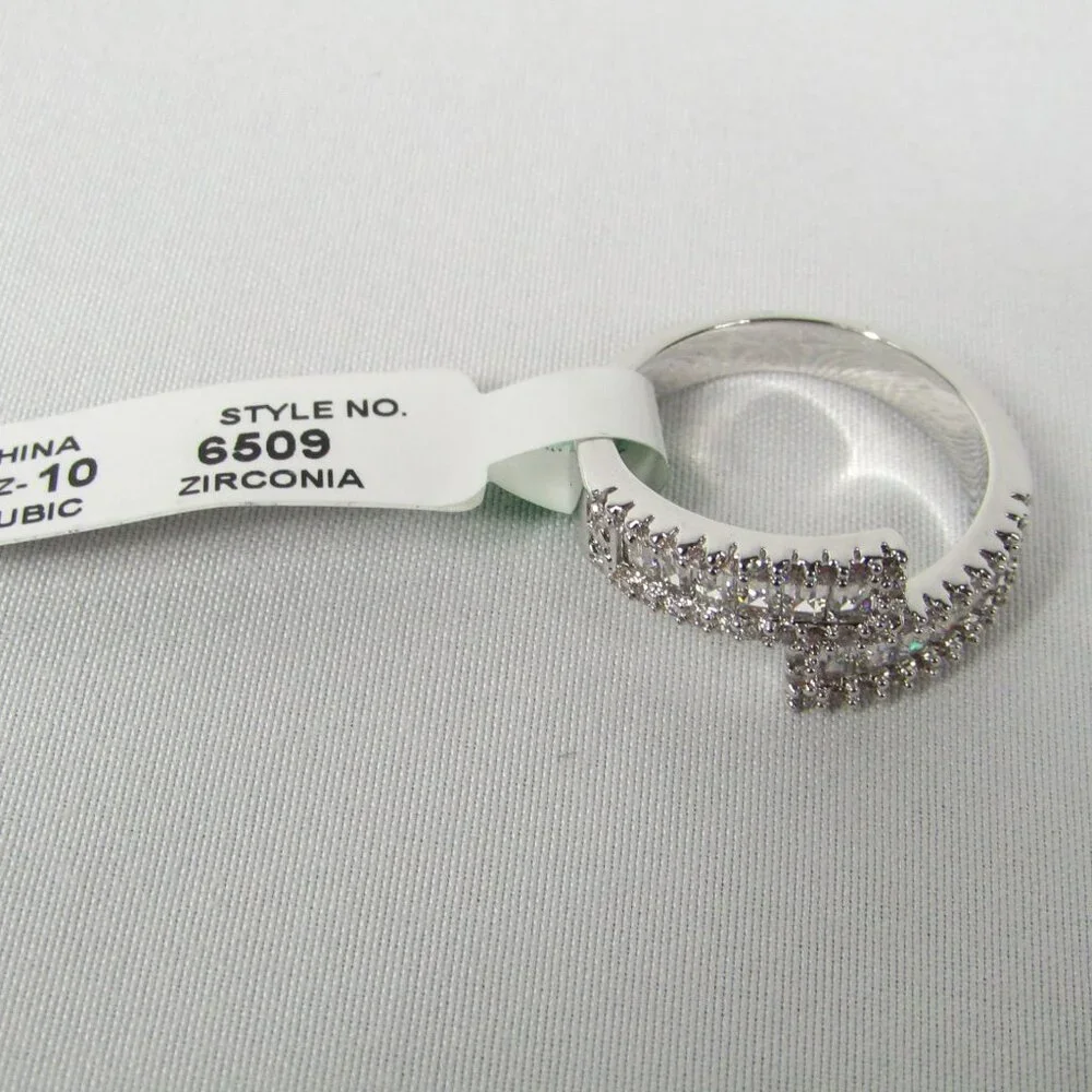 Cubic Zirconia | Stainless Steel | Wedding Band | Women's | Size 10 | New - Picture 4 of 4